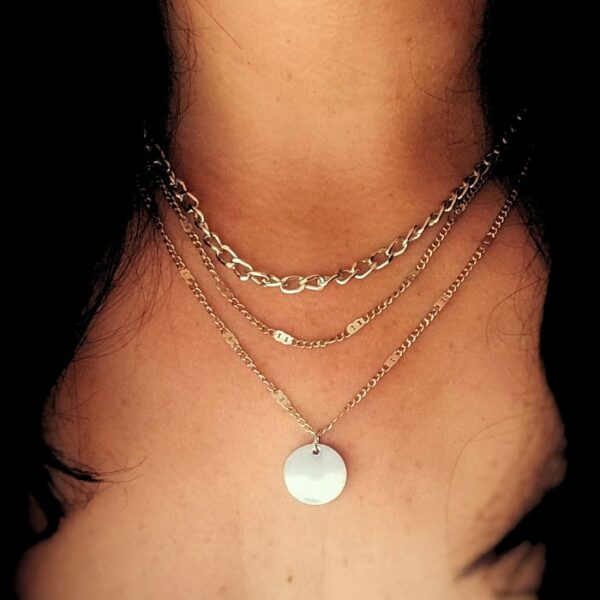 Collar plateado
