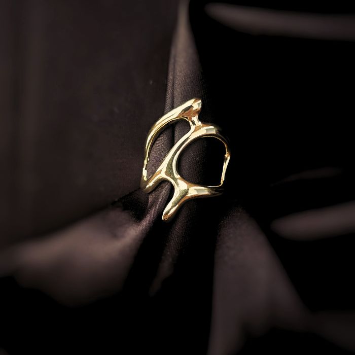 Anillo irregular